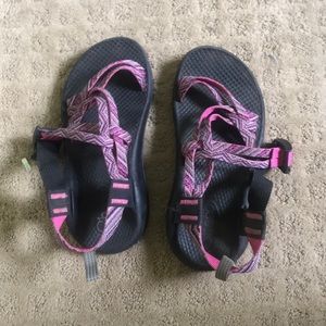 purple kids chacos
